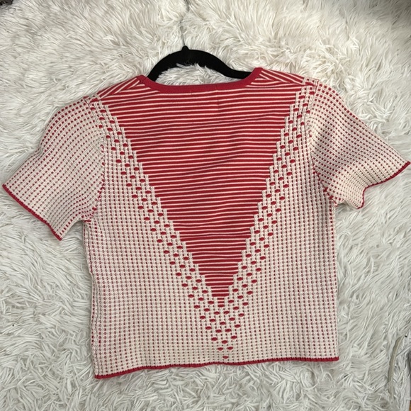 Top - Picture 2 of 2